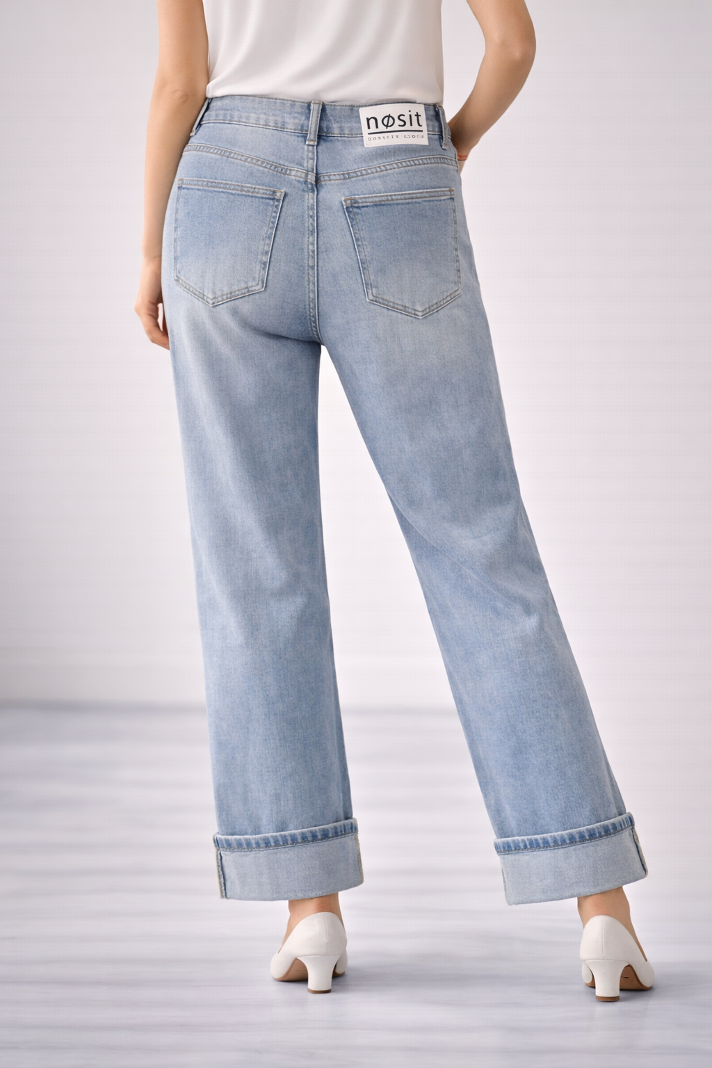Jeans Donna Wide Leg Lavaggio Chiaro con Fondo Risvoltato