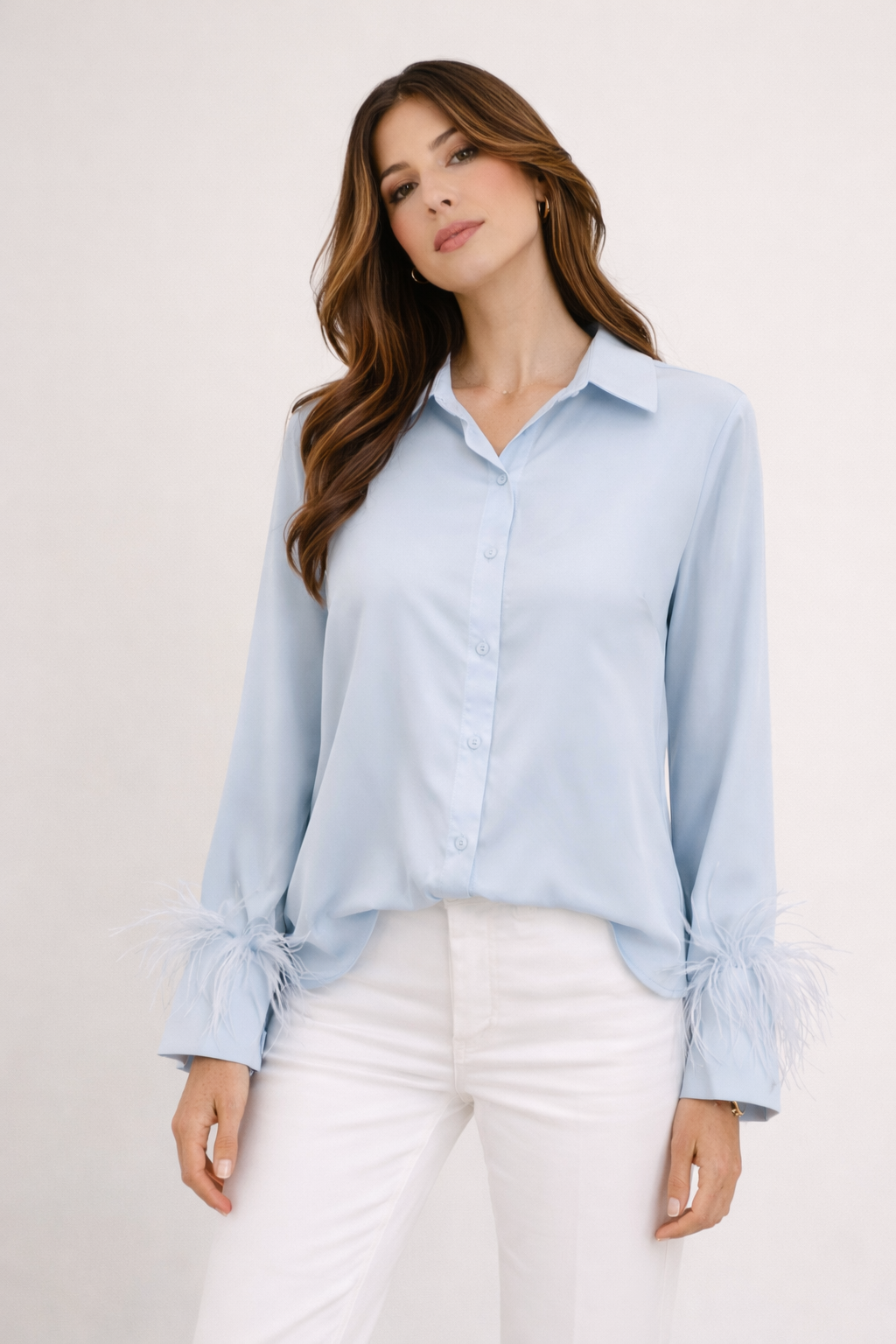 Camicia Donna con Polsini Decorati in Piuma